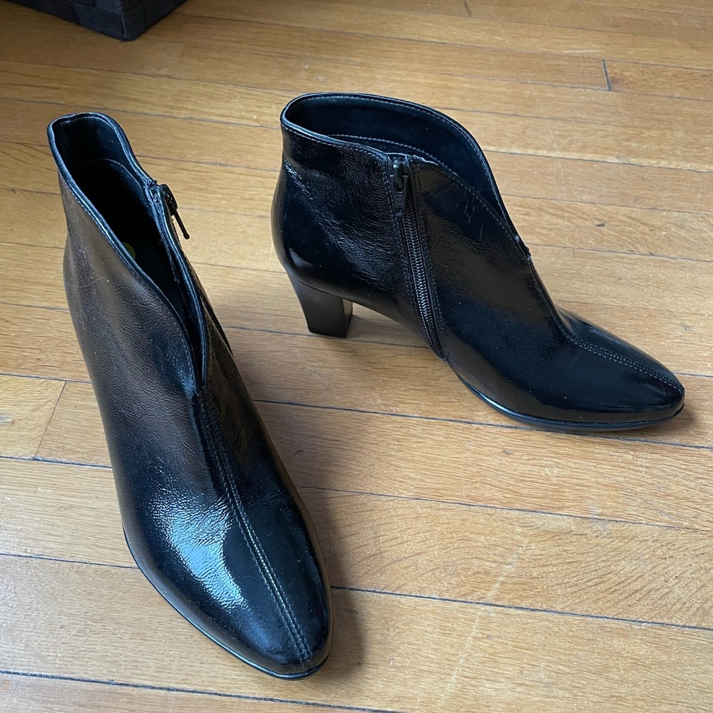 Lightly worn Ara faux leather booties